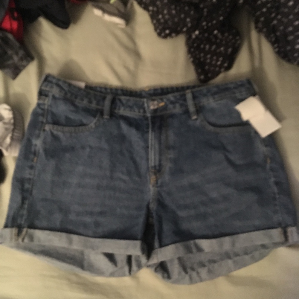 H&M’s shorts BRAND NEW